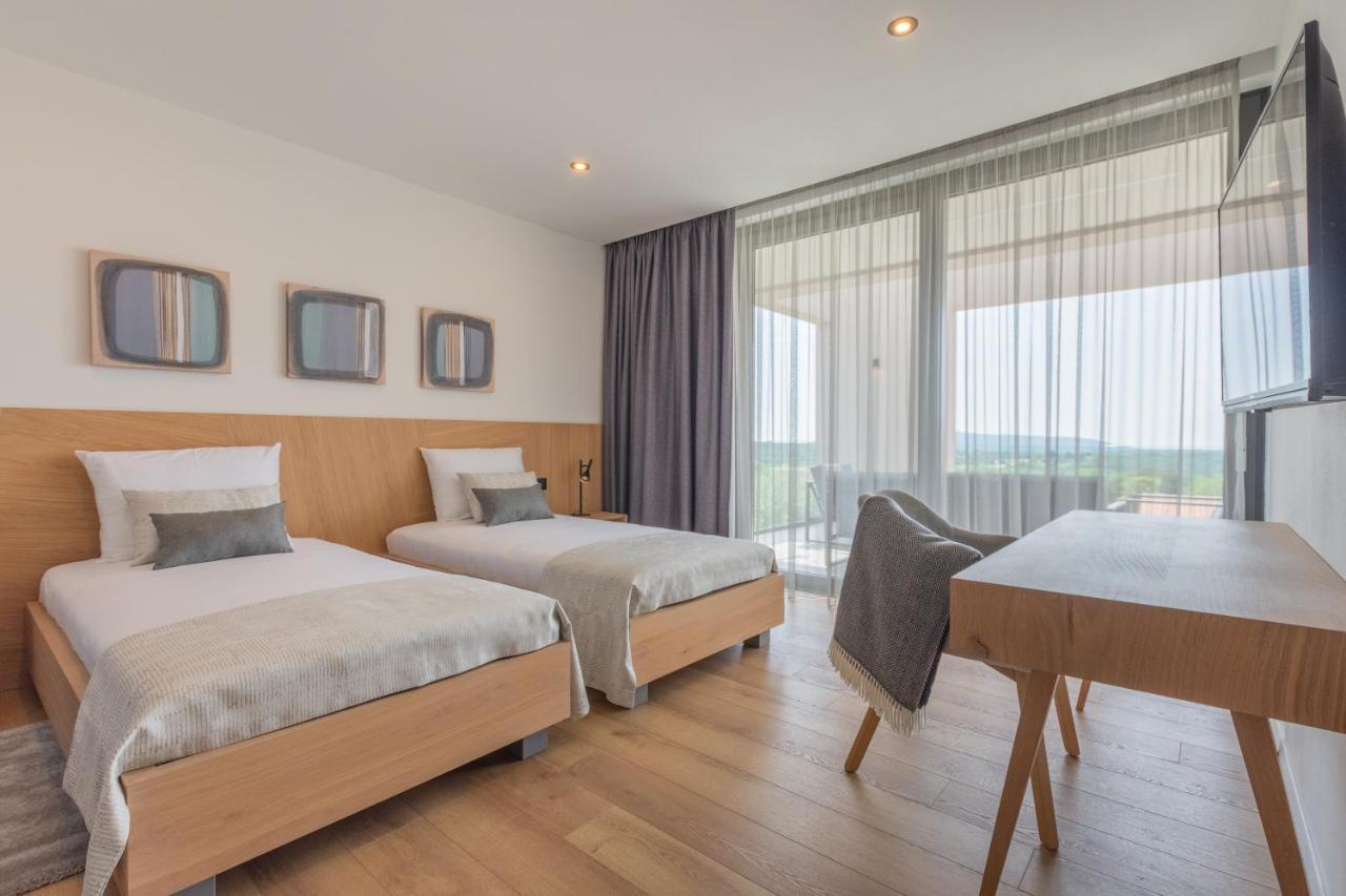 Villa Valpinia Martinski Bagian luar foto
